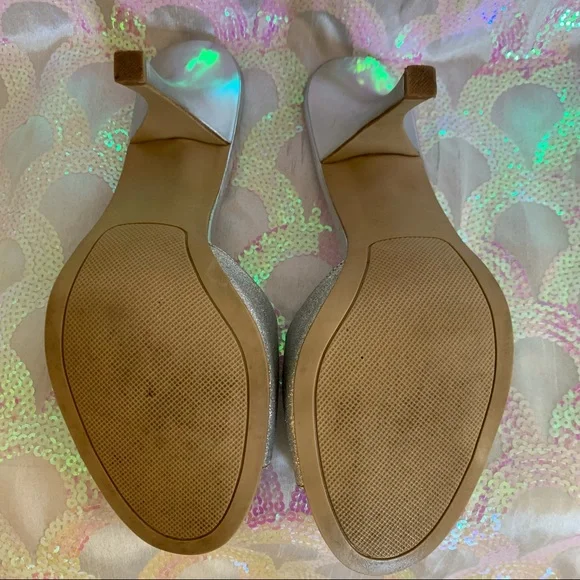 Kelly & Katie Silver Glitter Barbie Kitten Heel Mules Size 9.5M - Picture 6 of 11